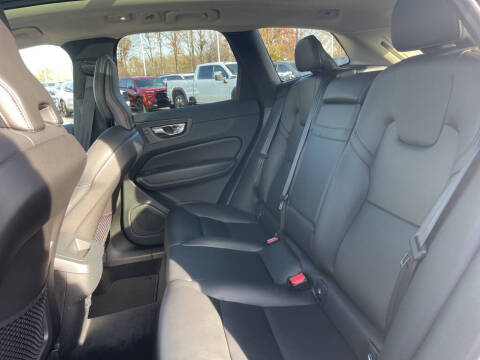 2023 Volvo XC60 B5 Core