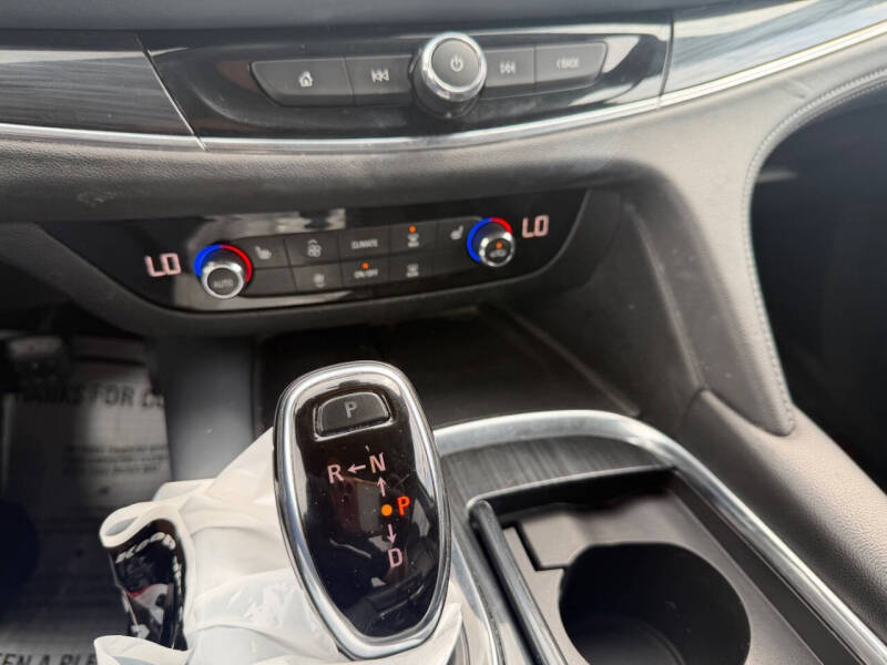 2019 Buick Enclave Essence