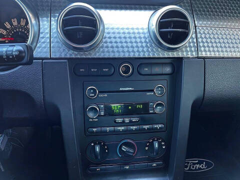 2008 Ford Mustang GT Deluxe