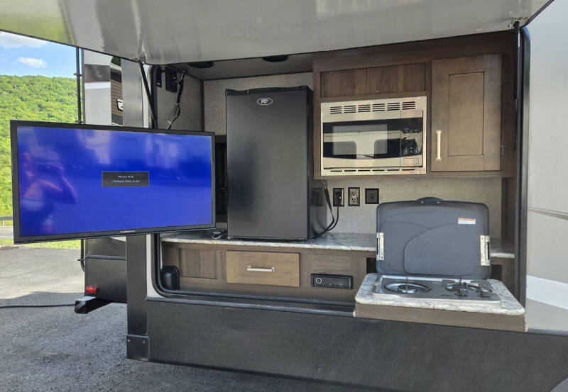 2019 Keystone RV Laredo