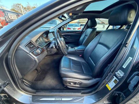 2016 BMW 5 Series 528i