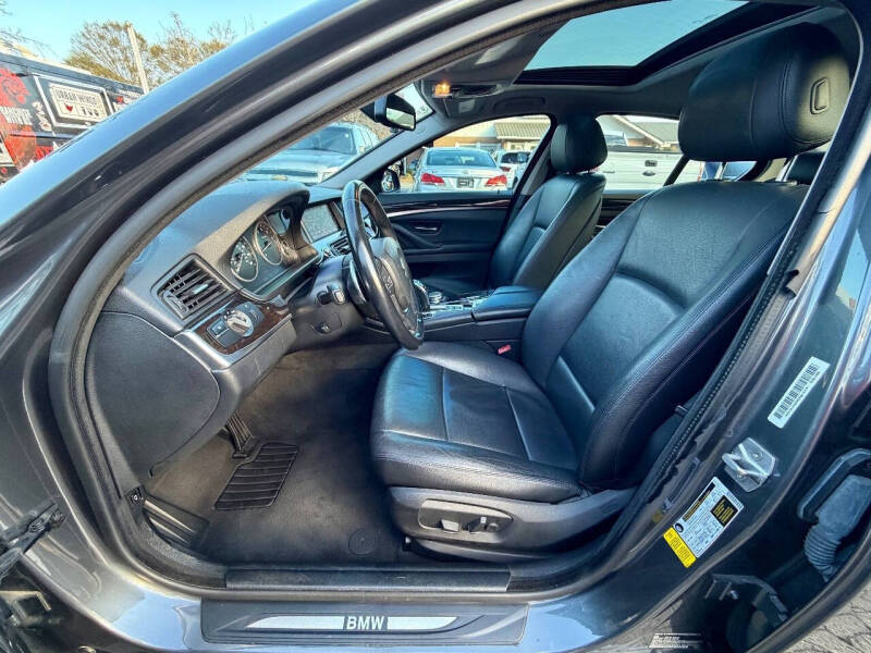 2016 BMW 5 Series 528i