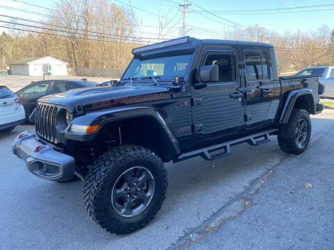 2020 Jeep Gladiator for sale at COUNTRY SAAB OF ORANGE COUNTY in Florida NY