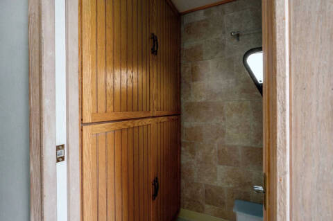 2000 FUN COUNTRY HOUSE BOAT