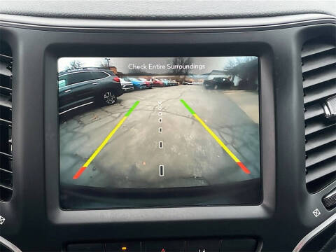 2023 Jeep Cherokee Altitude Lux