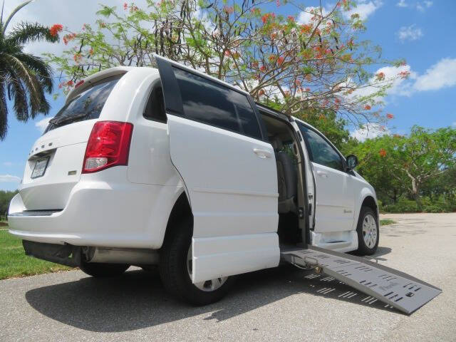 2014 Dodge Grand Caravan SE