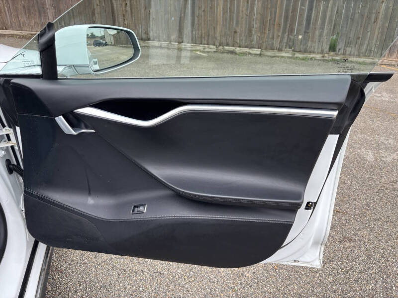 2016 Tesla Model S 70