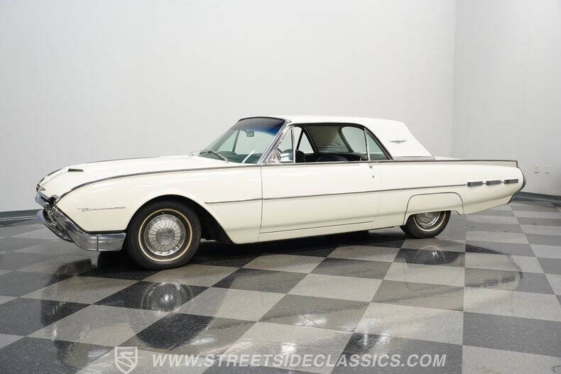 1962 Ford Thunderbird