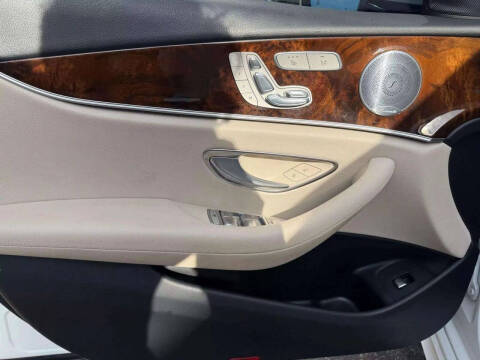 2017 Mercedes-Benz E-Class E 300 4MATIC