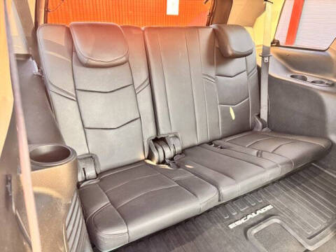 2018 Cadillac Escalade Luxury