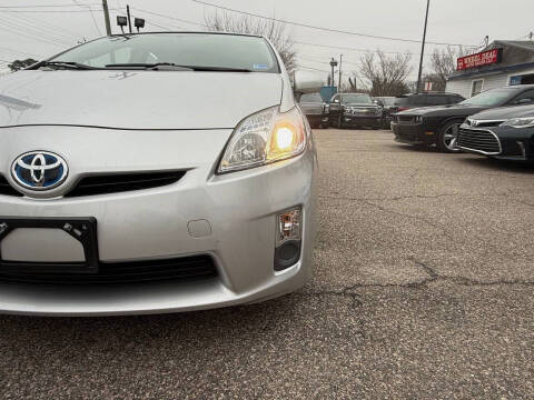 2010 Toyota Prius III
