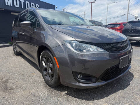 2019 Chrysler Pacifica Touring L