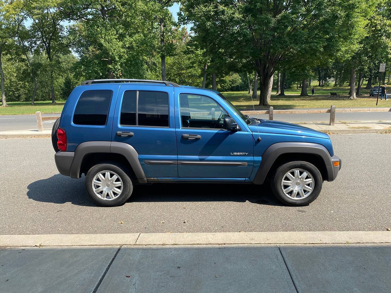 2004 Jeep Liberty for sale at Vintage Motors USA in Roselle, NJ