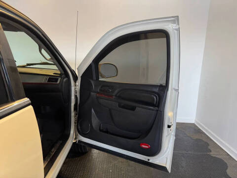 2011 Cadillac Escalade EXT Premium