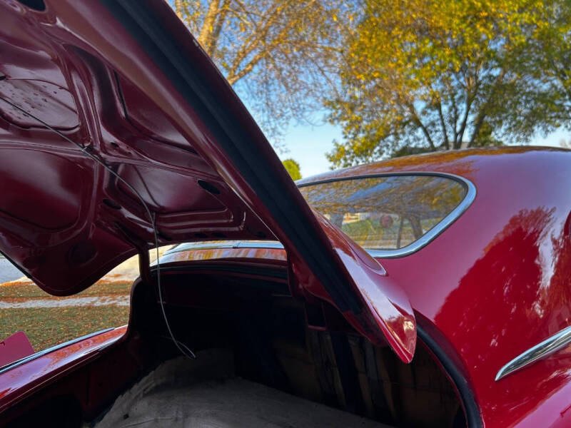 1949 Oldsmobile Futuramic 76