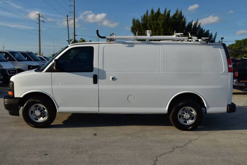 2017 Chevrolet Express 2500