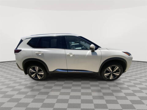 2022 Nissan Rogue SL