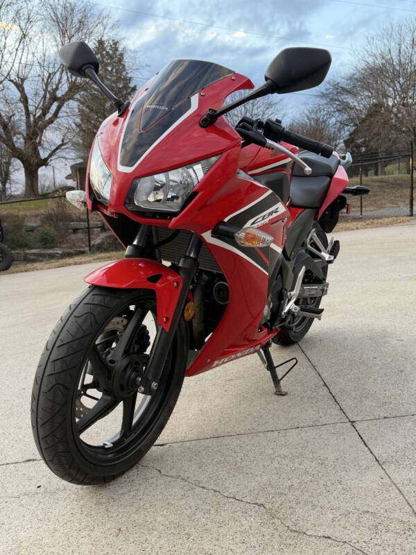 2017 Honda CBR300R