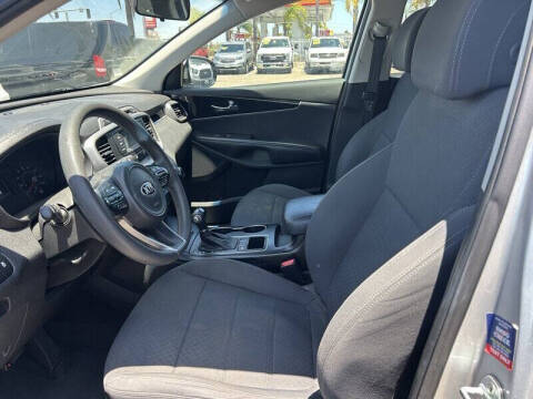 2017 Kia Sorento LX