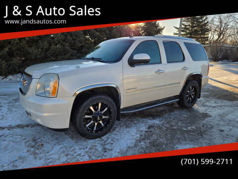 2012 GMC Yukon for sale at J & S Auto Sales in Thompson ND