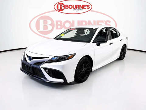 2022 Toyota Camry Hybrid SE Nightshade