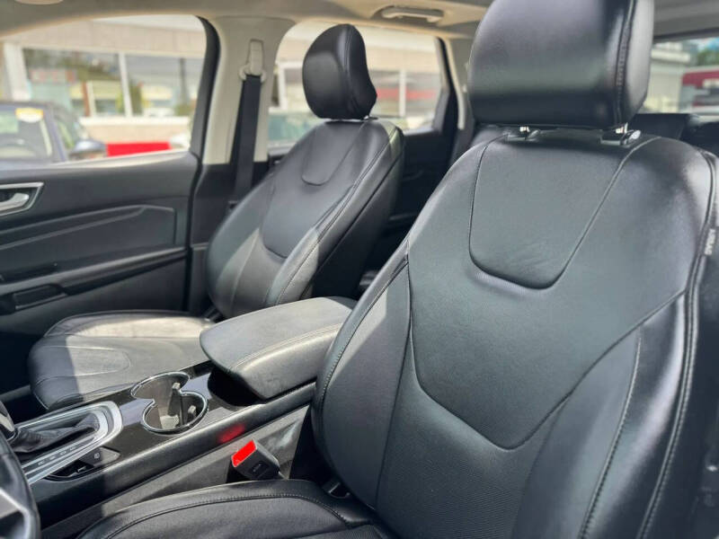 2016 Ford Edge Titanium