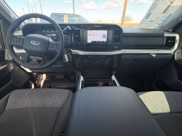 2025 Ford F-350 Super Duty XLT