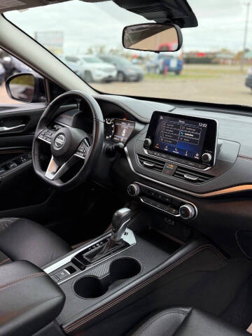 2021 Nissan Altima 2.5 SR