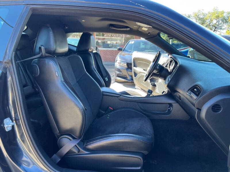 2017 Dodge Challenger GT