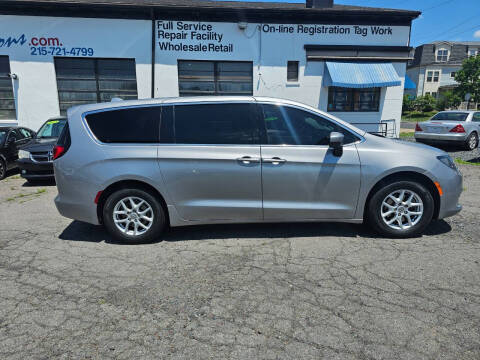 2017 Chrysler Pacifica LX