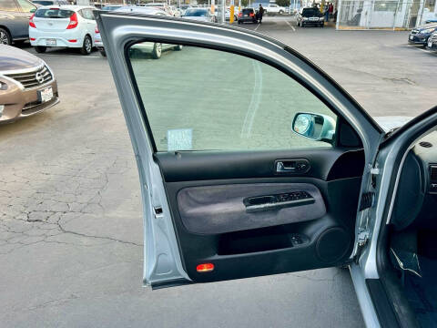 2003 Volkswagen Golf GLS