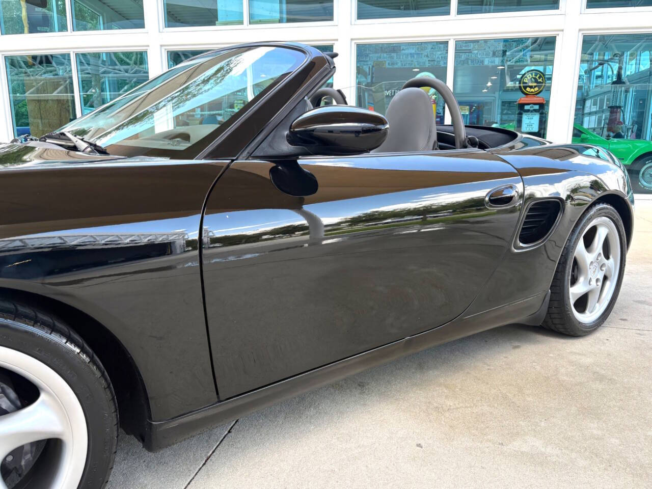 1999 Porsche Boxster 13