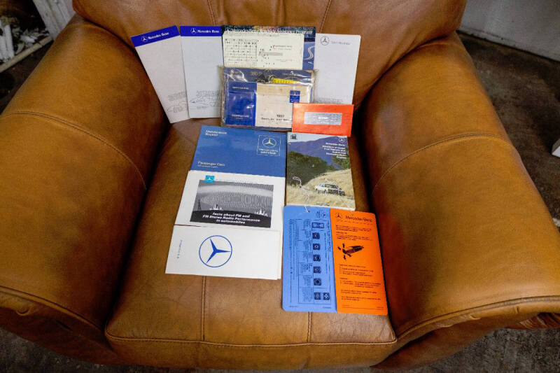 1982 Mercedes-Benz 380-Class 380 SL