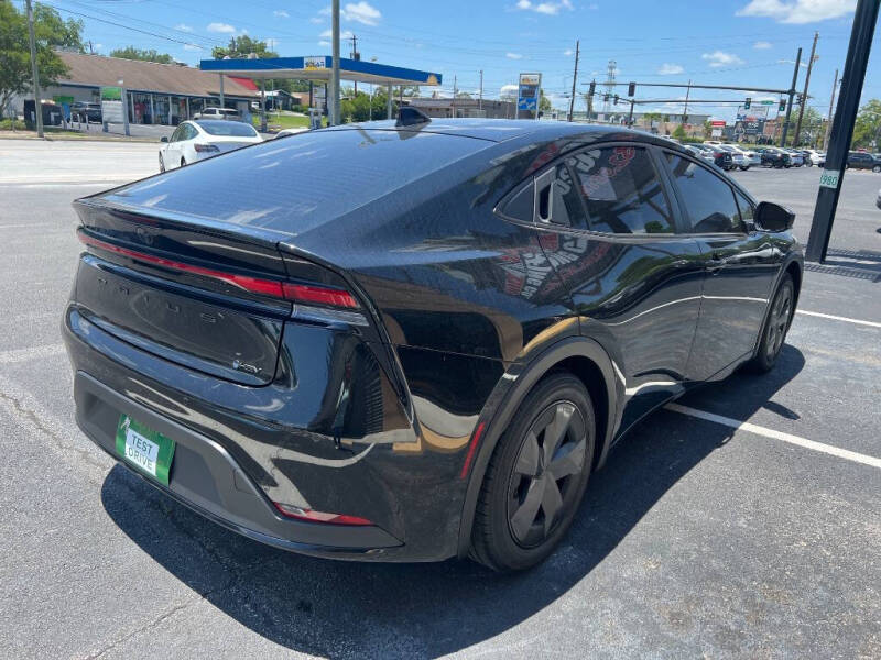 2024 Toyota Prius LE
