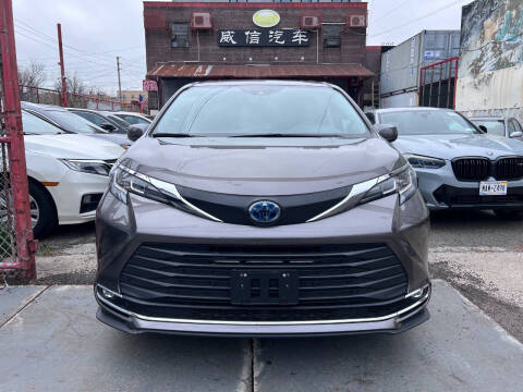 2022 Toyota Sienna XLE 7-Passenger