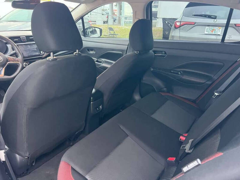 2025 Nissan Versa SR