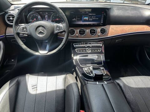 2017 Mercedes-Benz E-Class E 300 4MATIC