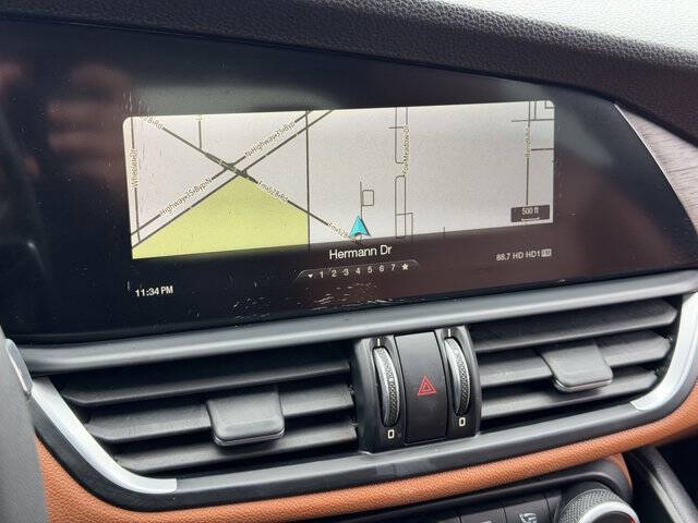 2017 Alfa Romeo Giulia Ti