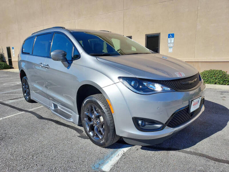 2019 Chrysler Pacifica Touring L Plus
