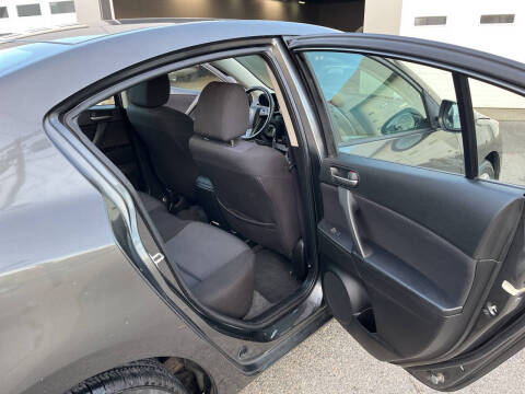 2011 Mazda MAZDA3 i Touring