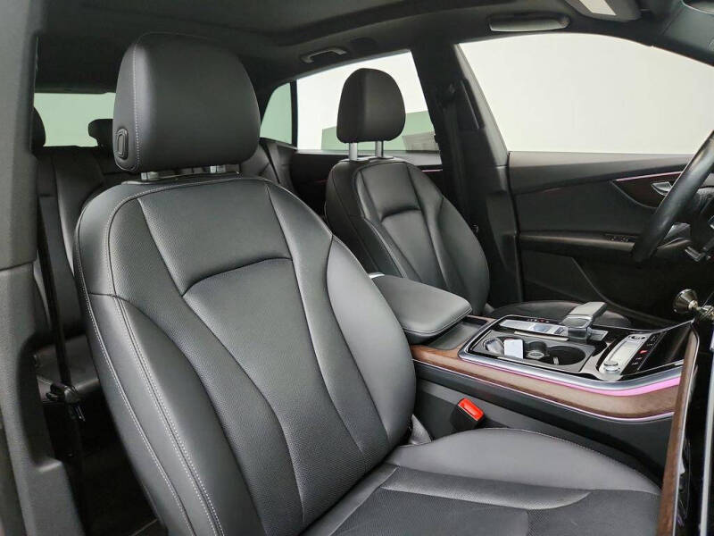 2021 Audi Q8 quattro Prestige 55 TFSI