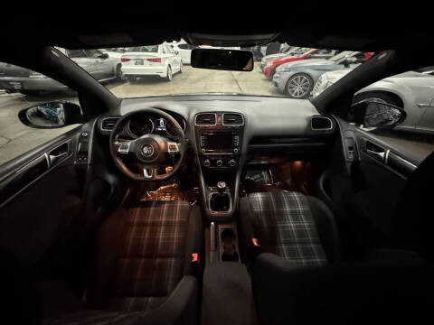 2010 Volkswagen GTI Base PZEV