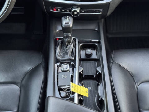 2019 Volvo S60 T5 Momentum