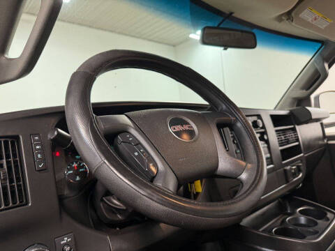 2017 GMC Savana 2500