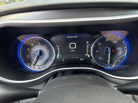 2026 Chrysler Voyager LX