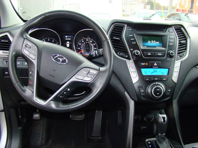 2016 Hyundai Santa Fe Sport 2.0T photo 11