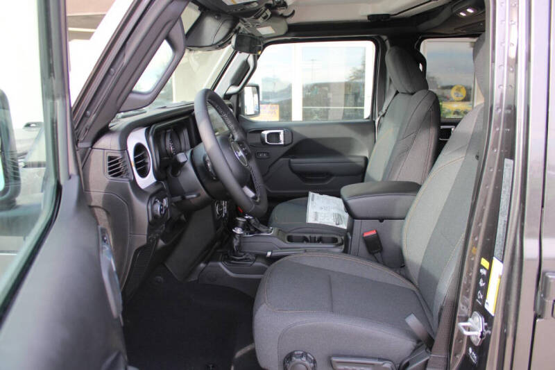 2026 Jeep Gladiator Sport S