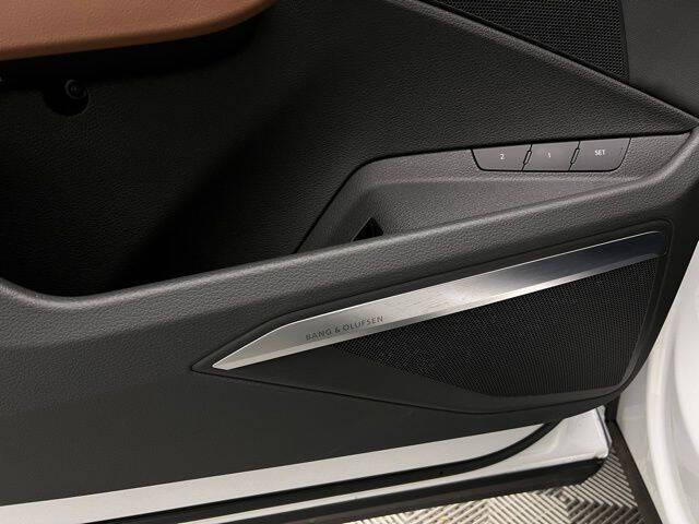 2021 Audi e-tron quattro Premium Plus