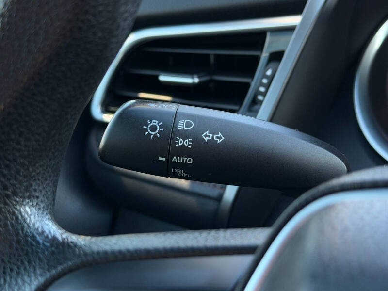 2018 Toyota Camry LE