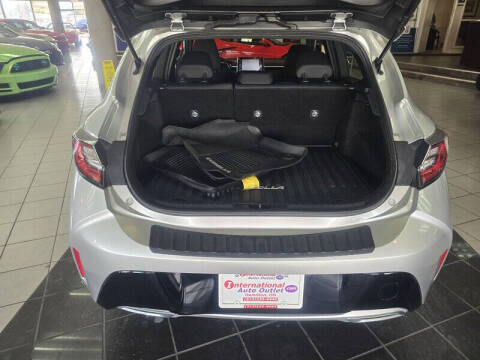 2020 Toyota Corolla Hatchback SE